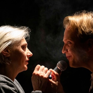 17-d-18-lietuvos-nacionalinis-dramos-teatras-stand-up-as-prasmei-ir-beprasmybei-25_1770817490-011d27b9c820020468718d628441daed.JPG