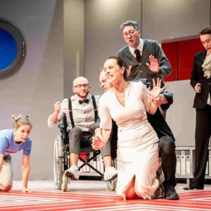 domino-teatro-spektaklis-psichai-4_1782479555-f965f0aa93dca28f00b60d3655406025.jpg
